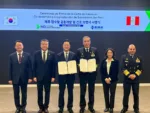 SIMA Peru and HD HHI ink Submarine Design LoI